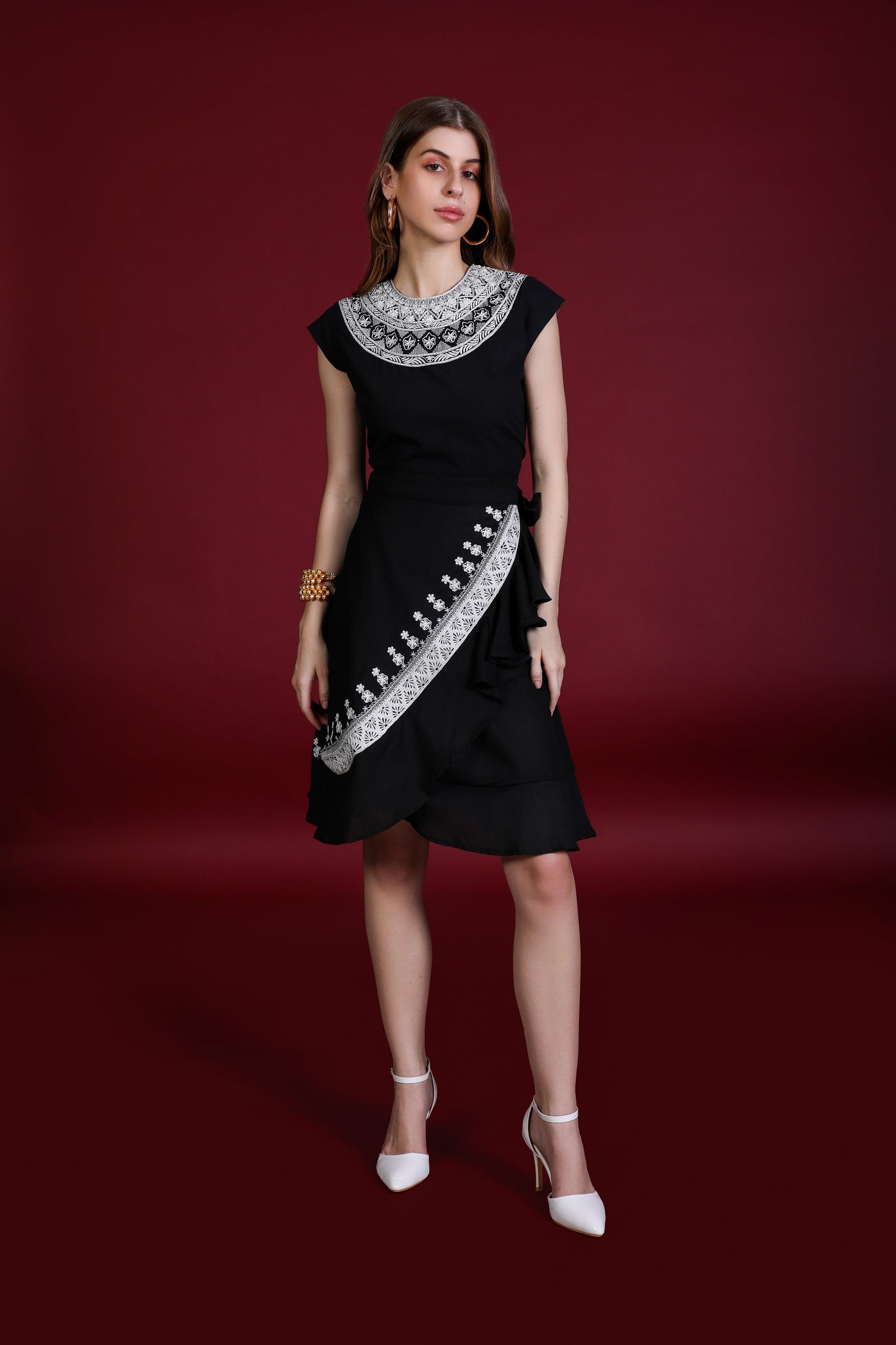 KATHYA WRAP AROUND SKIRT IN BLACK