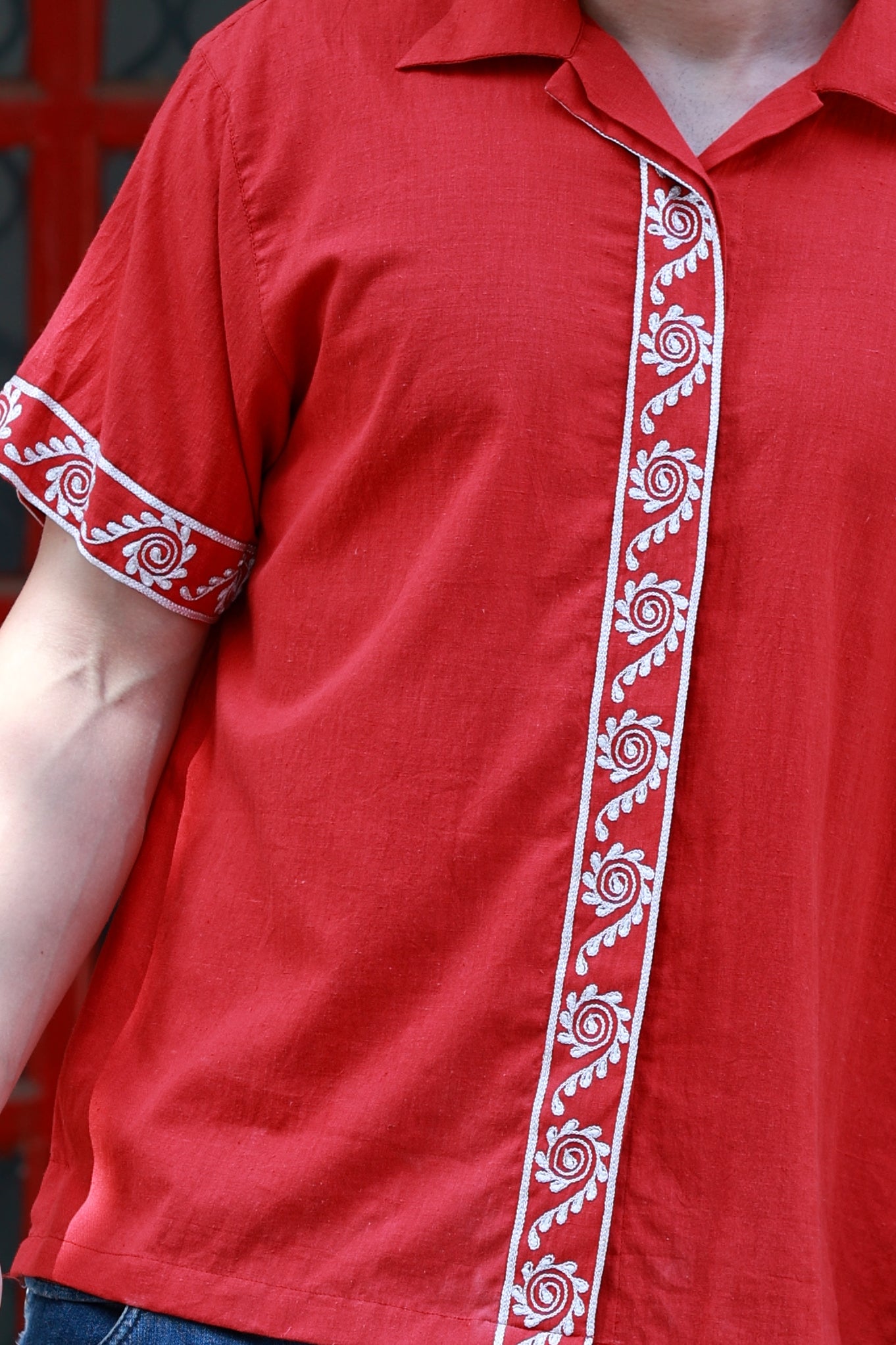 TWIRL SHIRT IN RED
