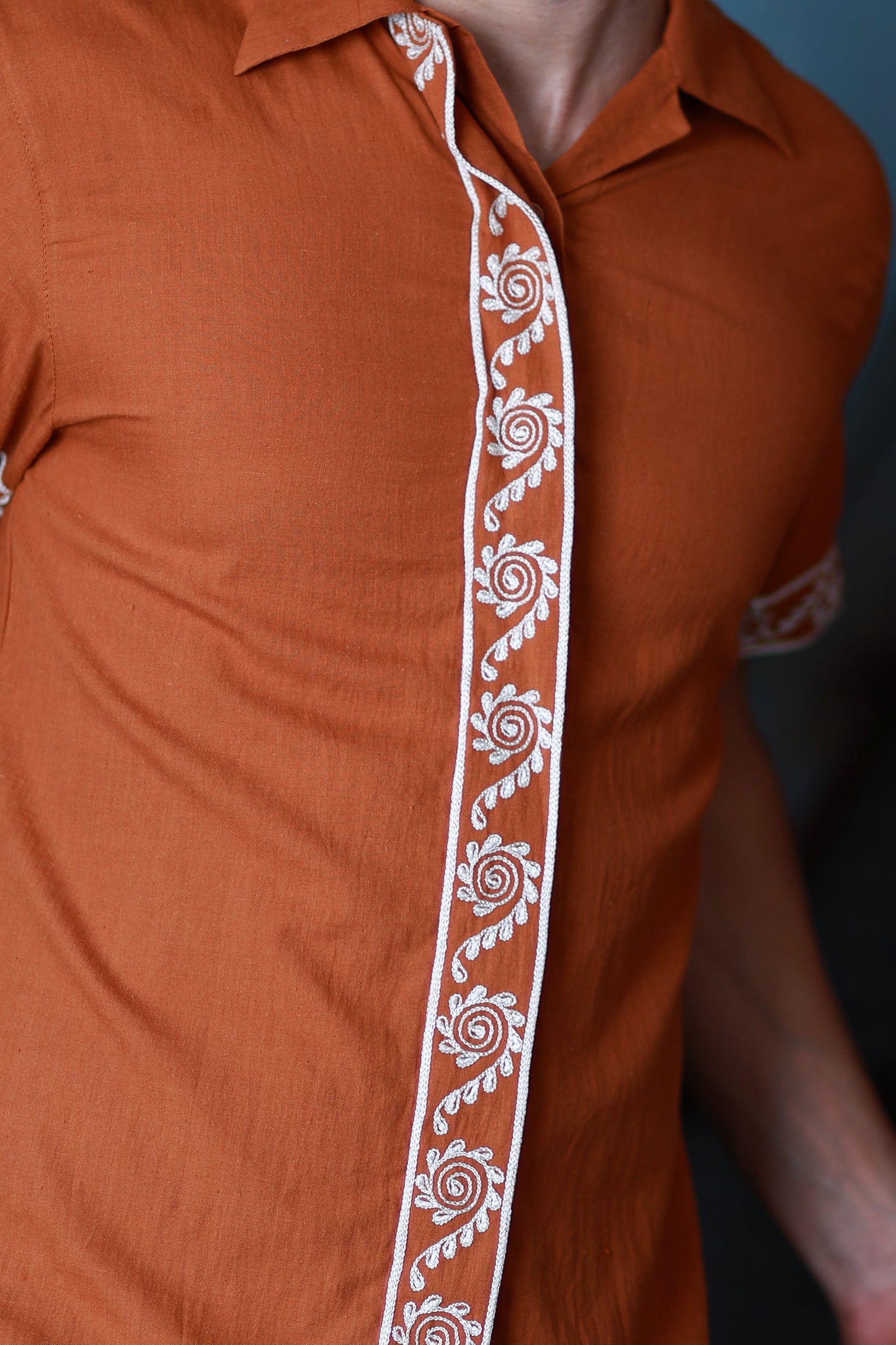 TWIRL SHIRT IN GHERU