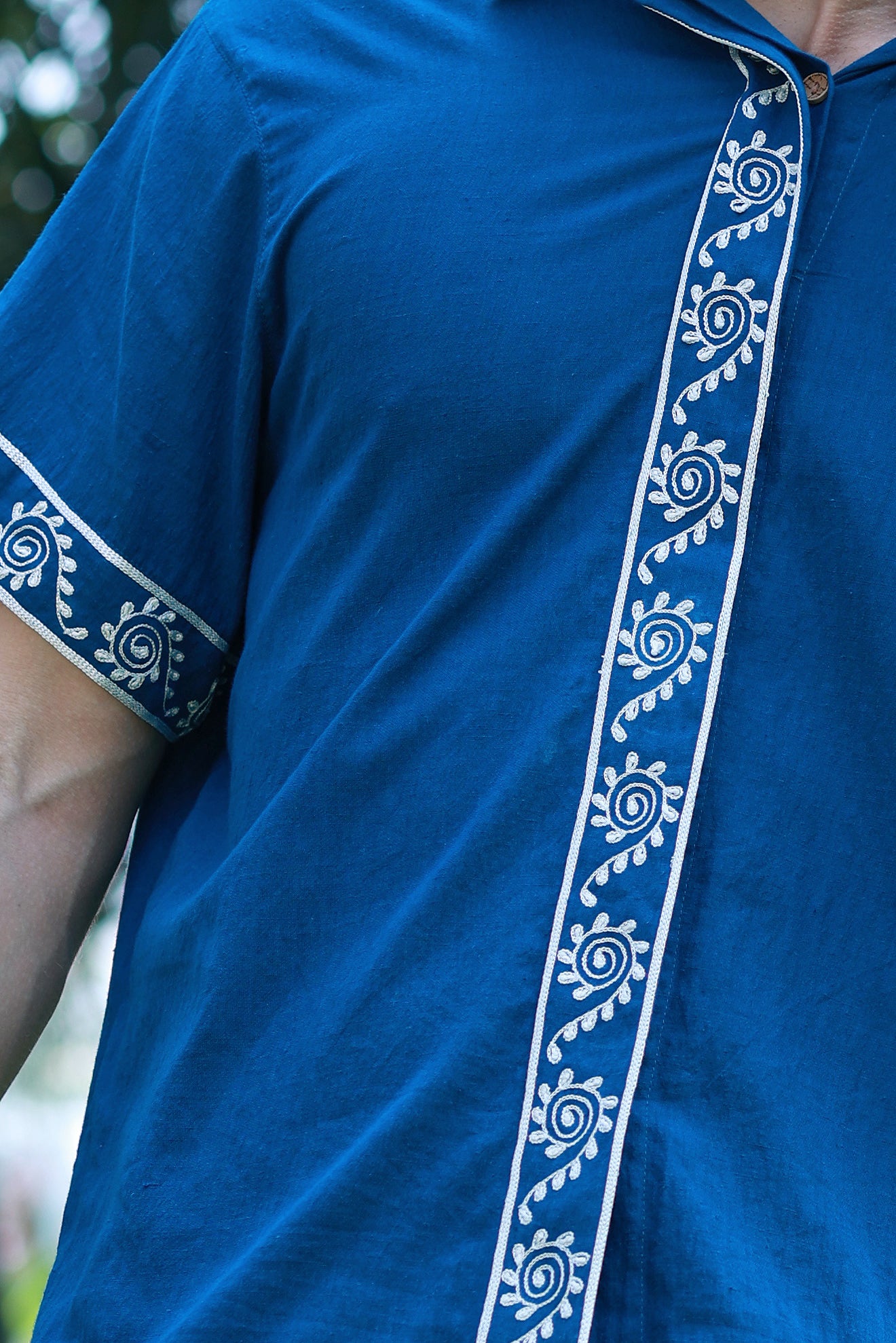 TWIRL SHIRT IN NEELA