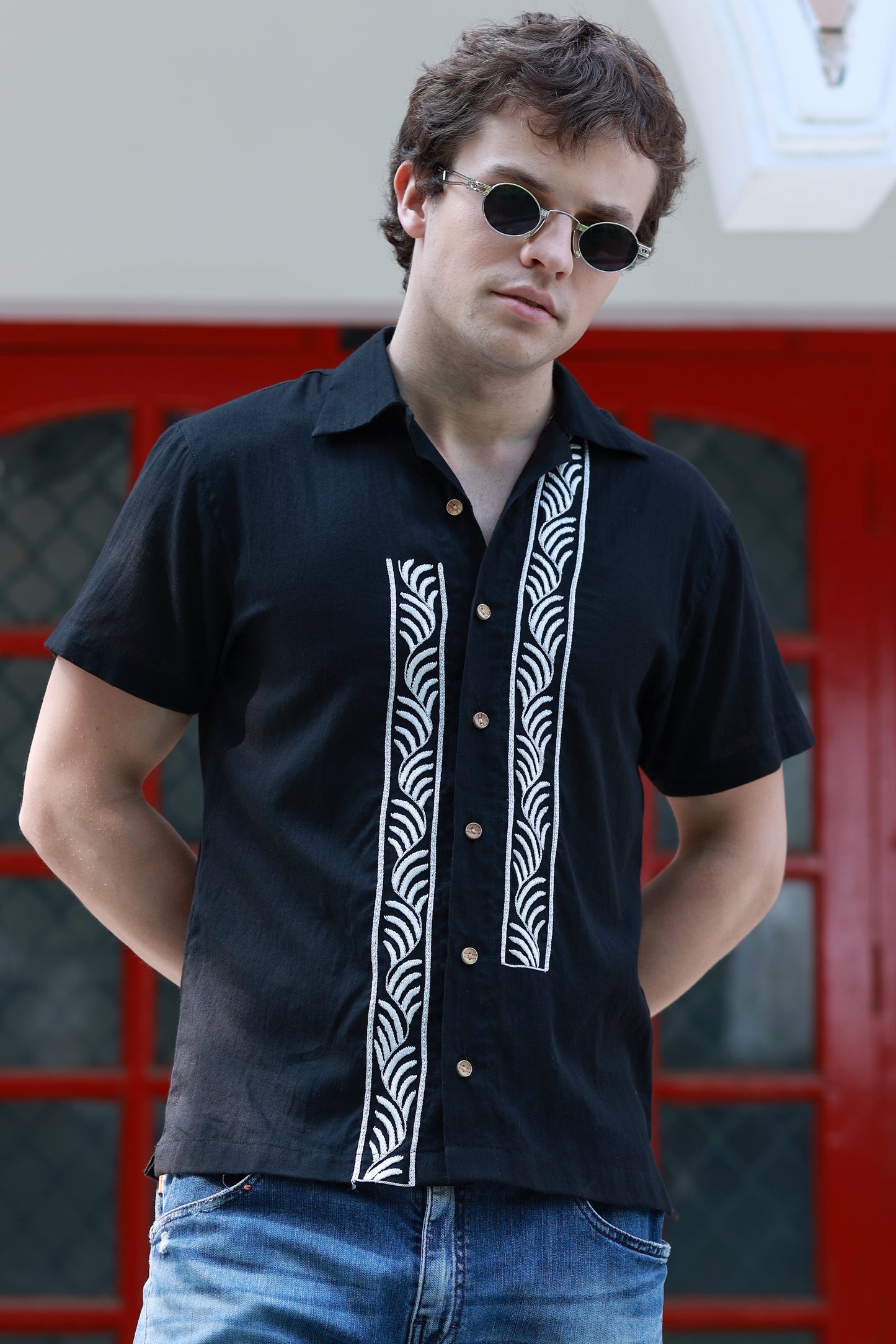 VINES SHIRT IN EBONY